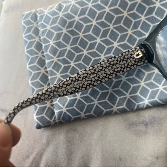 Coach Sienna Prescription Black Sunglasses with non-matching case - Picture 12 of 12